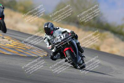 media/Dec-17-2022-SoCal Trackdays (Sat) [[224abd9271]]/Turn 7 Set 2 (1140am)/